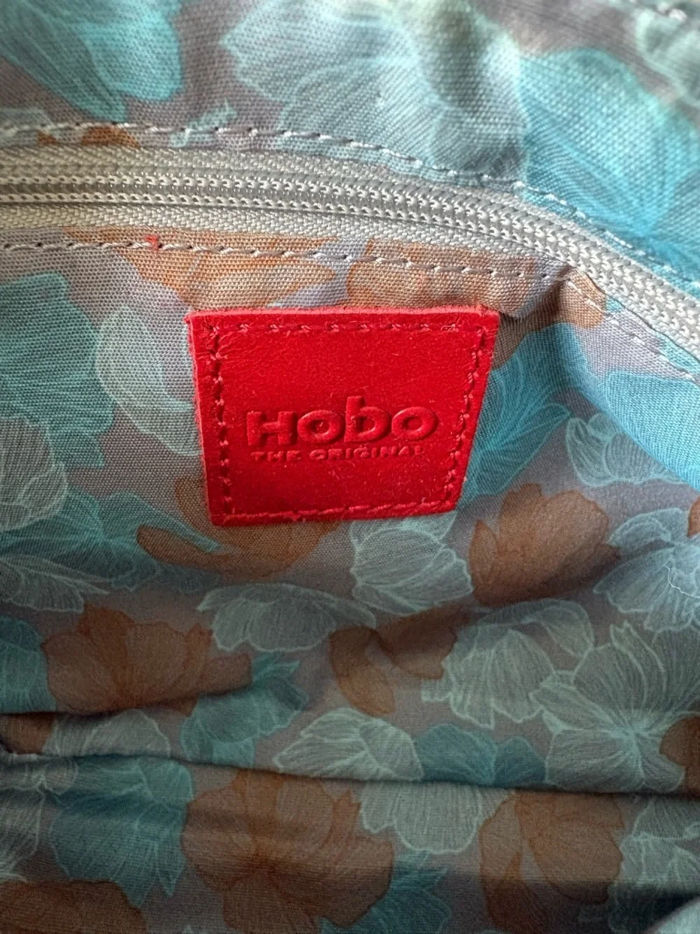 HOBO Darcy Crossbody Polished Leather | Crossbody and Shoulder Bag
